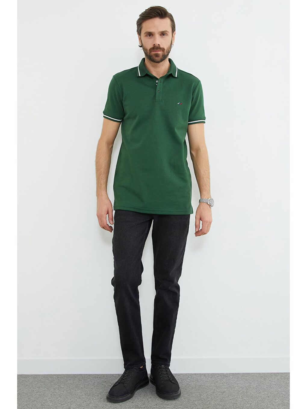 Yeşil Nakışlı Yarım Çıtçıtlı Polo Yaka Tişört-2