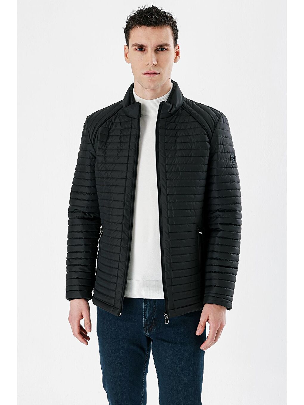 Siyah Kapitone Dolumlu Dik Yaka Astarlı Slim Fit Dar Kesim Casual Şişme Mont 1007235264-1