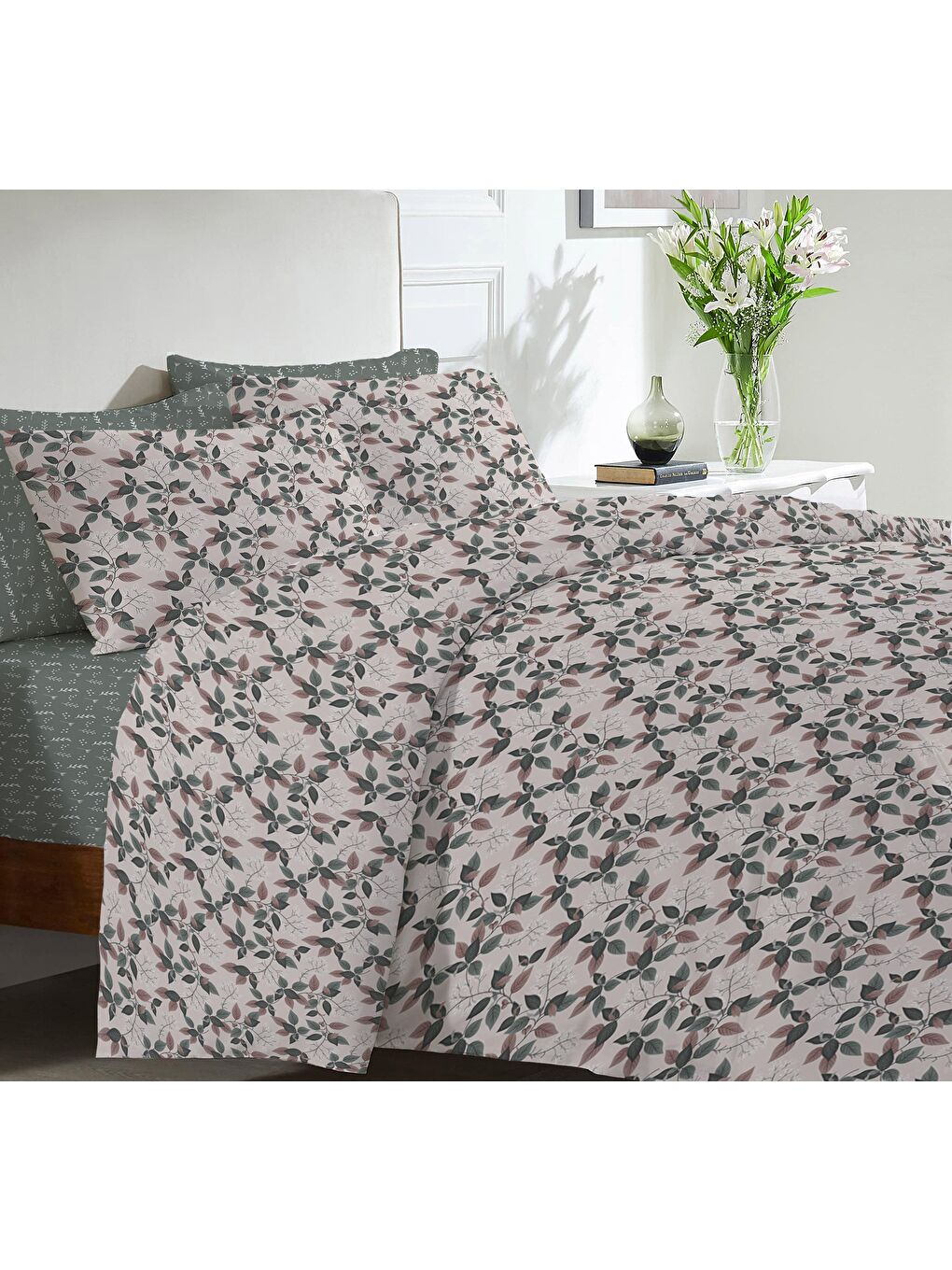 Karışık Baskılı,Desenli Çift Kişilik Nevresim Takımı (ÇARŞAFSIZ) 200x220 cm-1