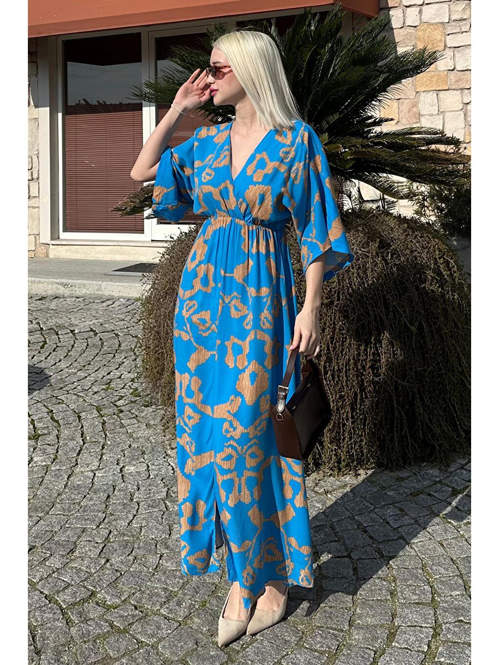 Mavi Desenli Yırtmaç Detaylı Uzun Elbise Mg2322-2