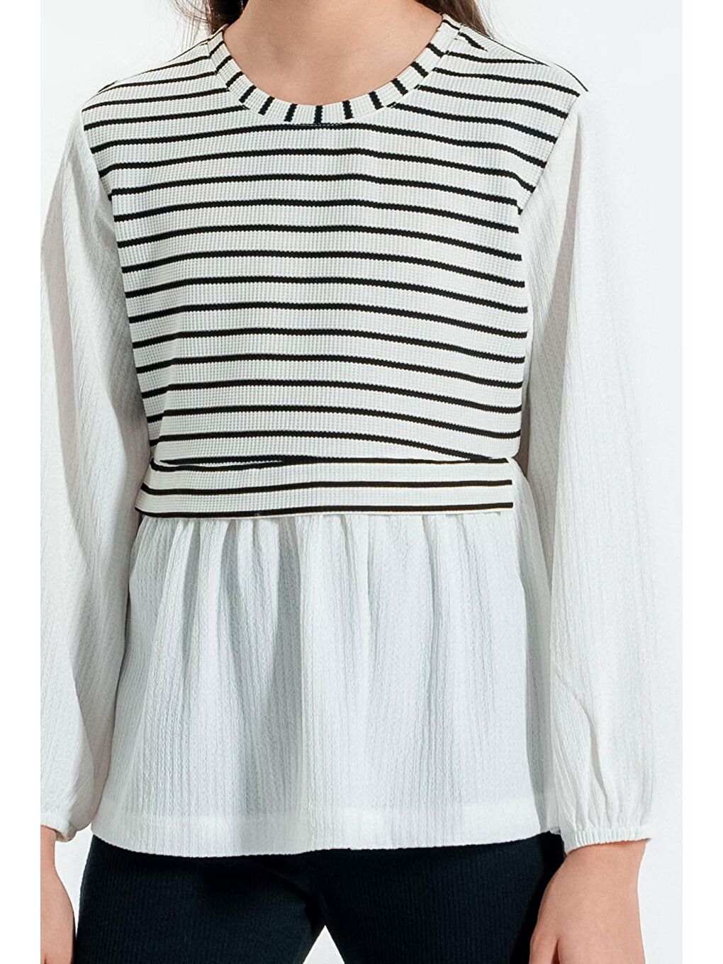 Kız Çocuk Beyaz Yelek Modelli 4-12 Yaş Badi - 23332-1-2