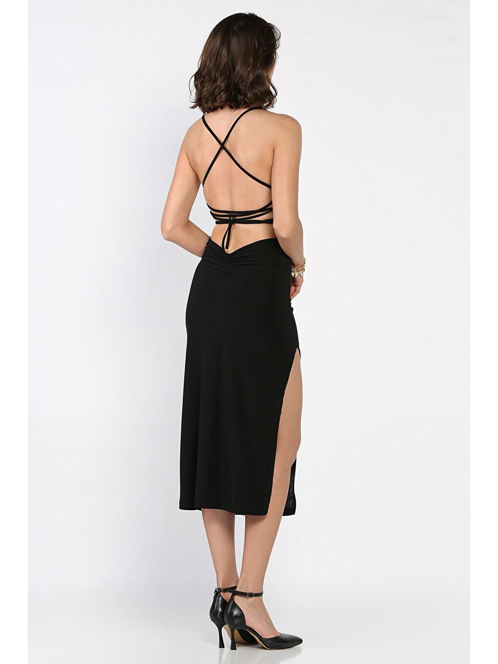 Siyah Sırt Dekolteli Yırtmaçlı Elbise-2