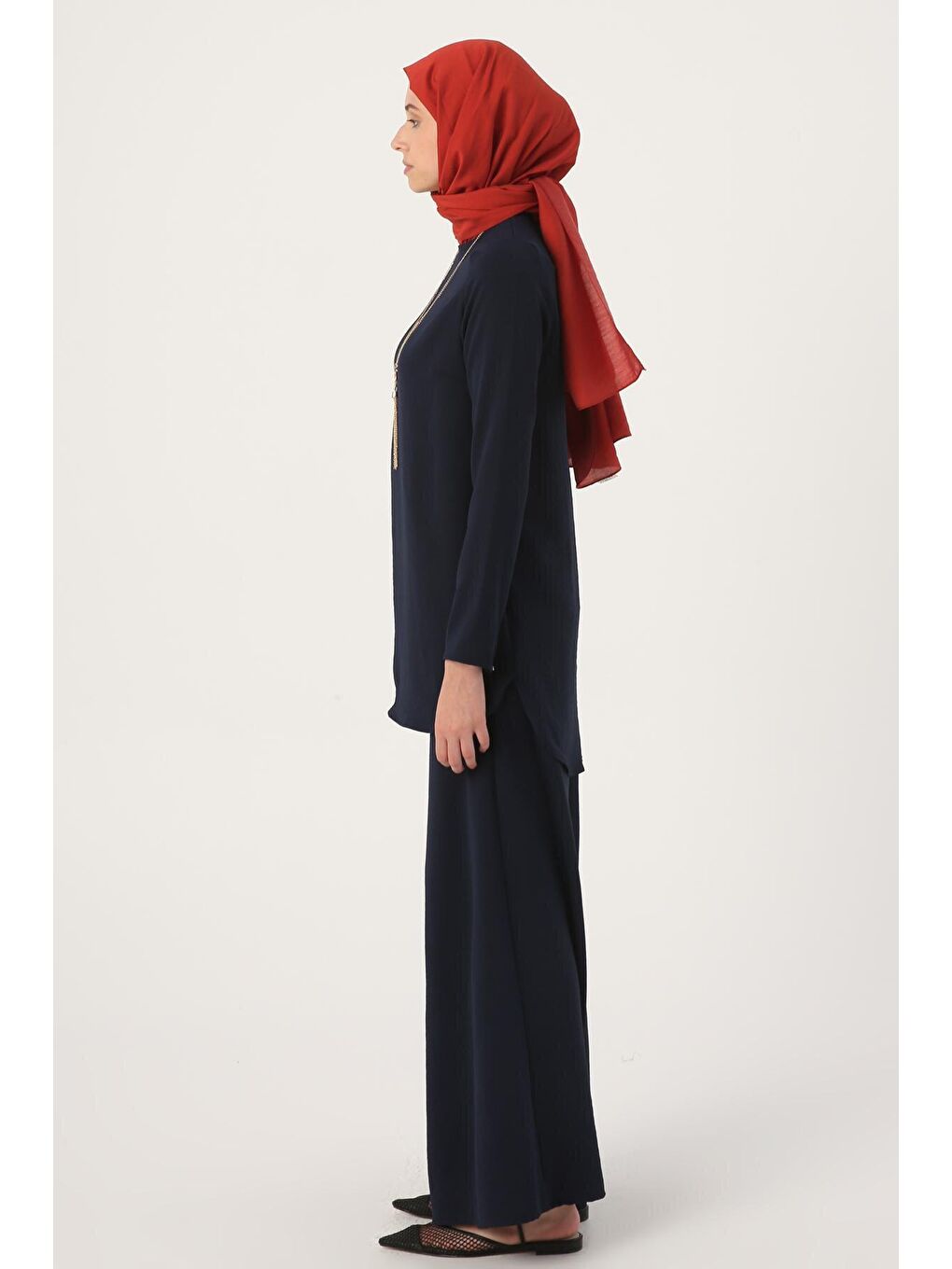 Lacivert Kolyeli Pantolonlu Takım-2