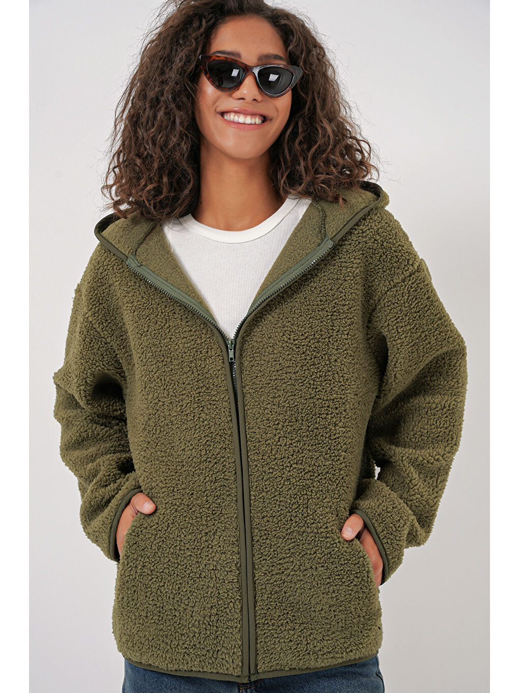 55456 Kadın Kapüşonlu Oversize Pelüş Ceket   Haki