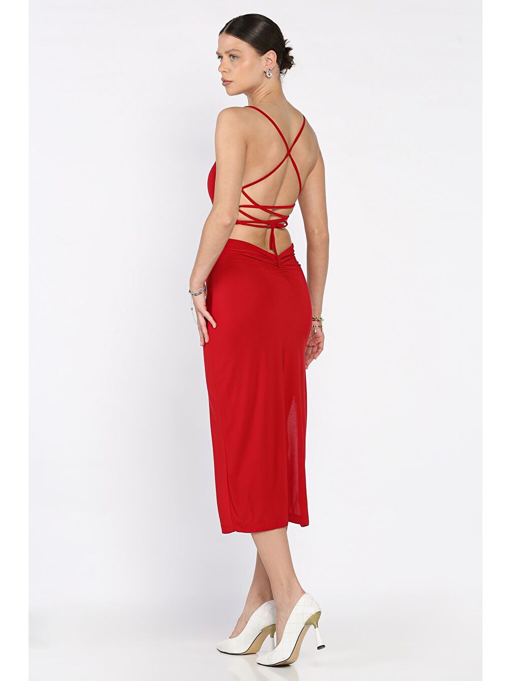 Kırmızı Sırt Dekolteli Yırtmaçlı Elbise-2