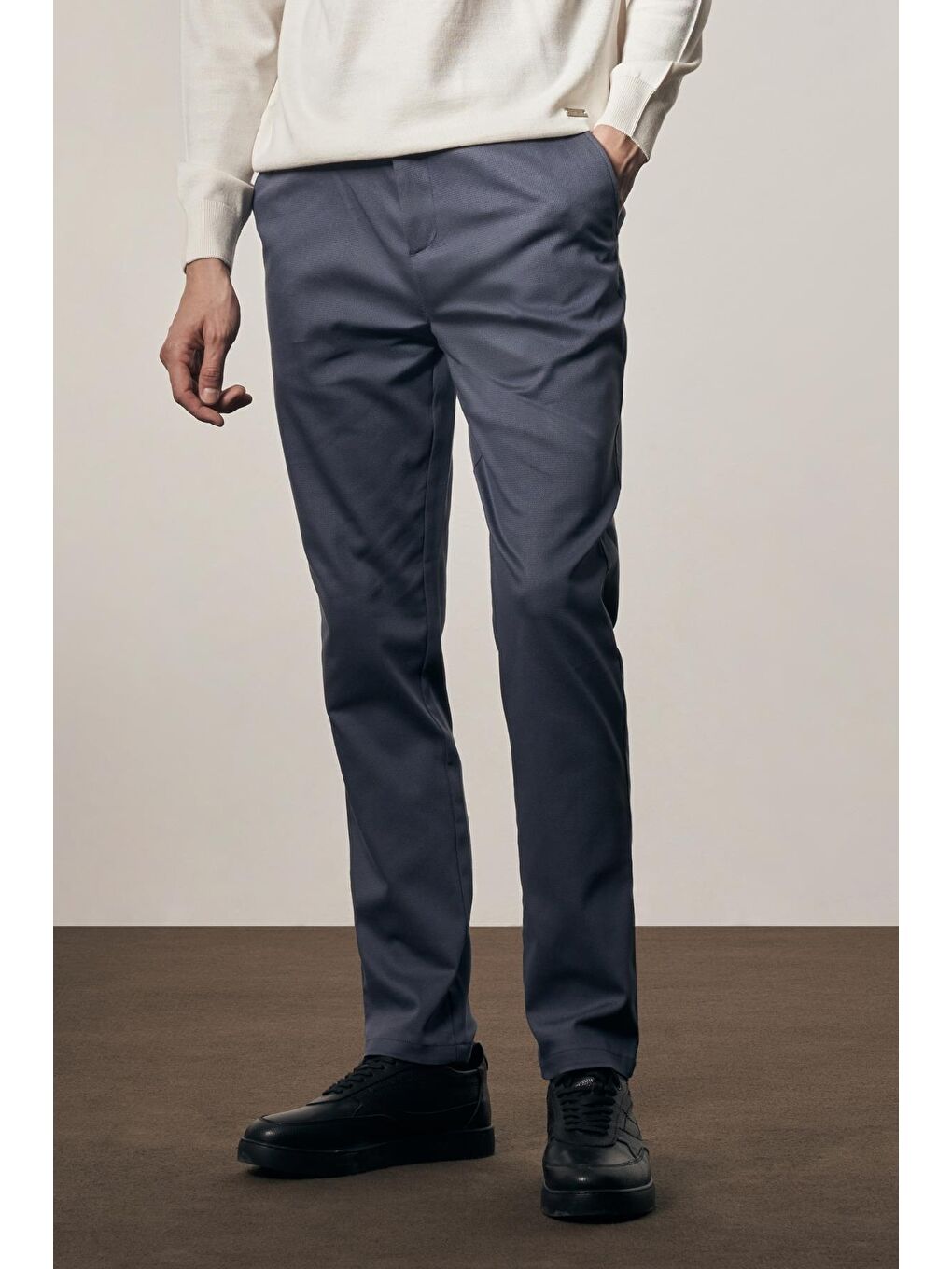 İndigo Mavi Yan Cep Düz Paça Pamuklu Comfort Fit Casual Pantolon 1003255166-1