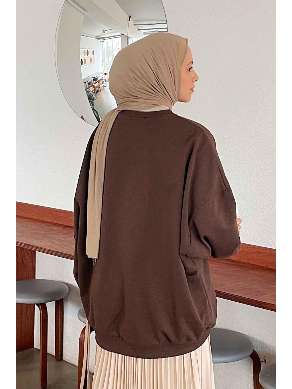 Balon Kol Yaka Ve Etek Ucu Manşetli Bol Sweat Acı Kahverengi-3