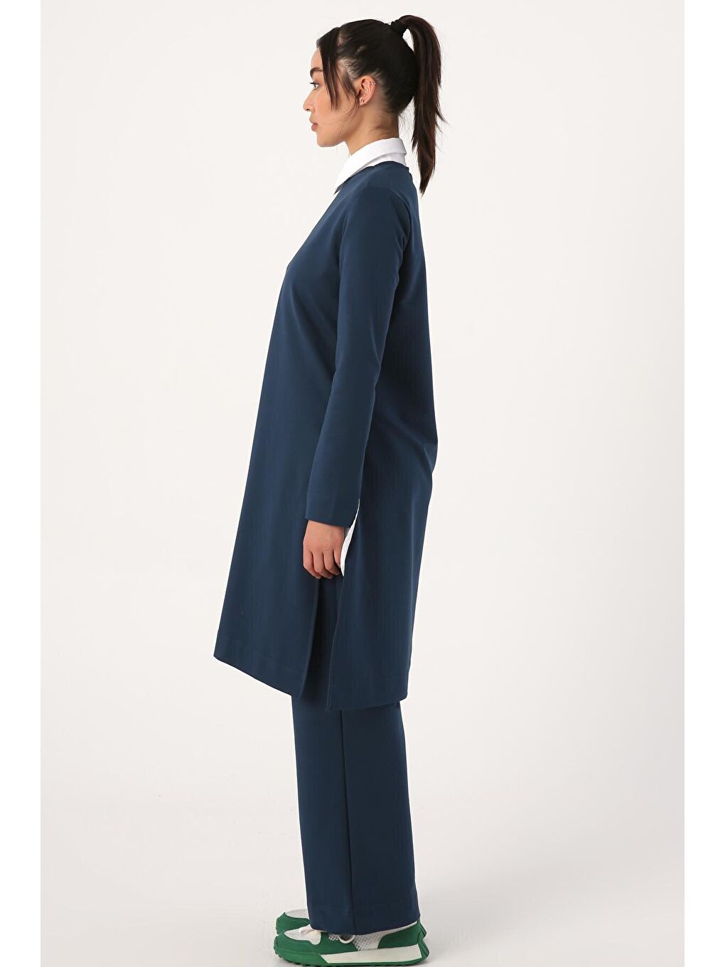 Koyu İndigo Yanları Yırtmaçlı Pantolonlu Cepli Takım-2