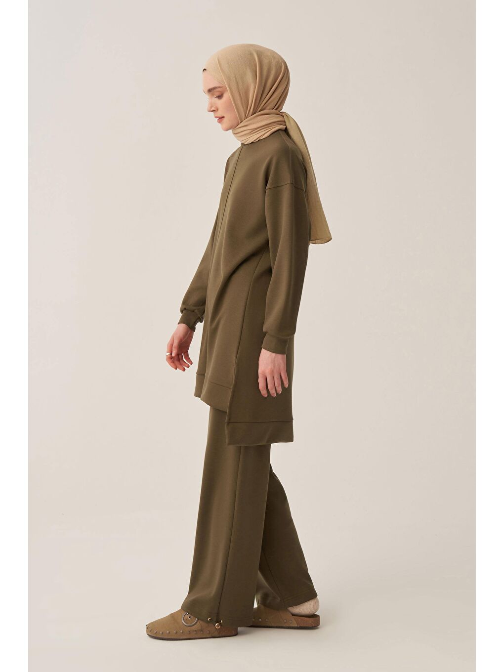 Haki-Yumuşak Dokulu Bisiklet Yaka Sweat-3