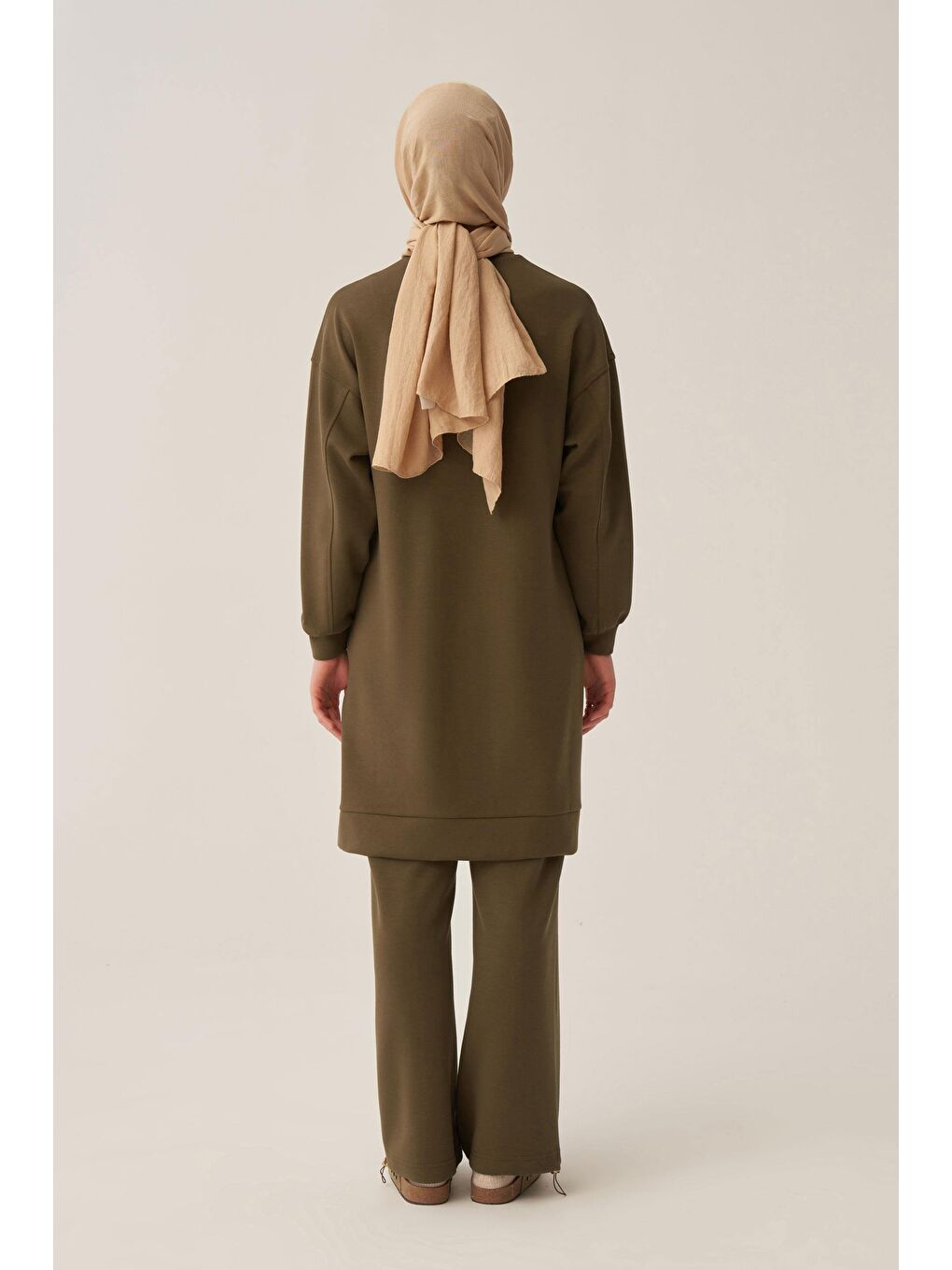 Haki-Yumuşak Dokulu Bisiklet Yaka Sweat-4