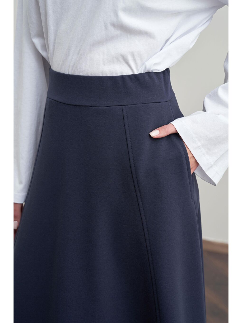 Lacivert-Pamuklu Etek Ucu Bantlı Çan Etek-4