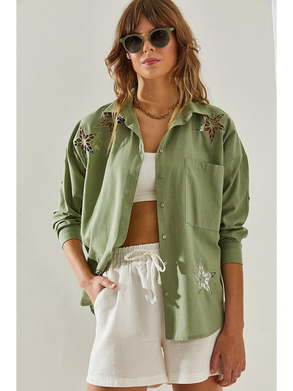 Yeşil Kadın Flam Keten Yıldızlı Lazer Kesim Tek Cepli Uzun Kollu Gömlek