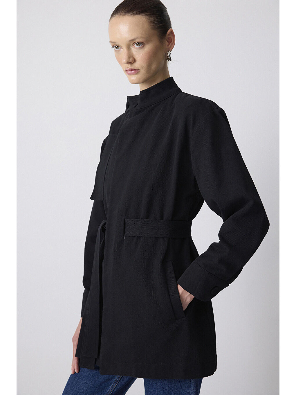 Siyah Kuşaklı Gabardin Ceket-1