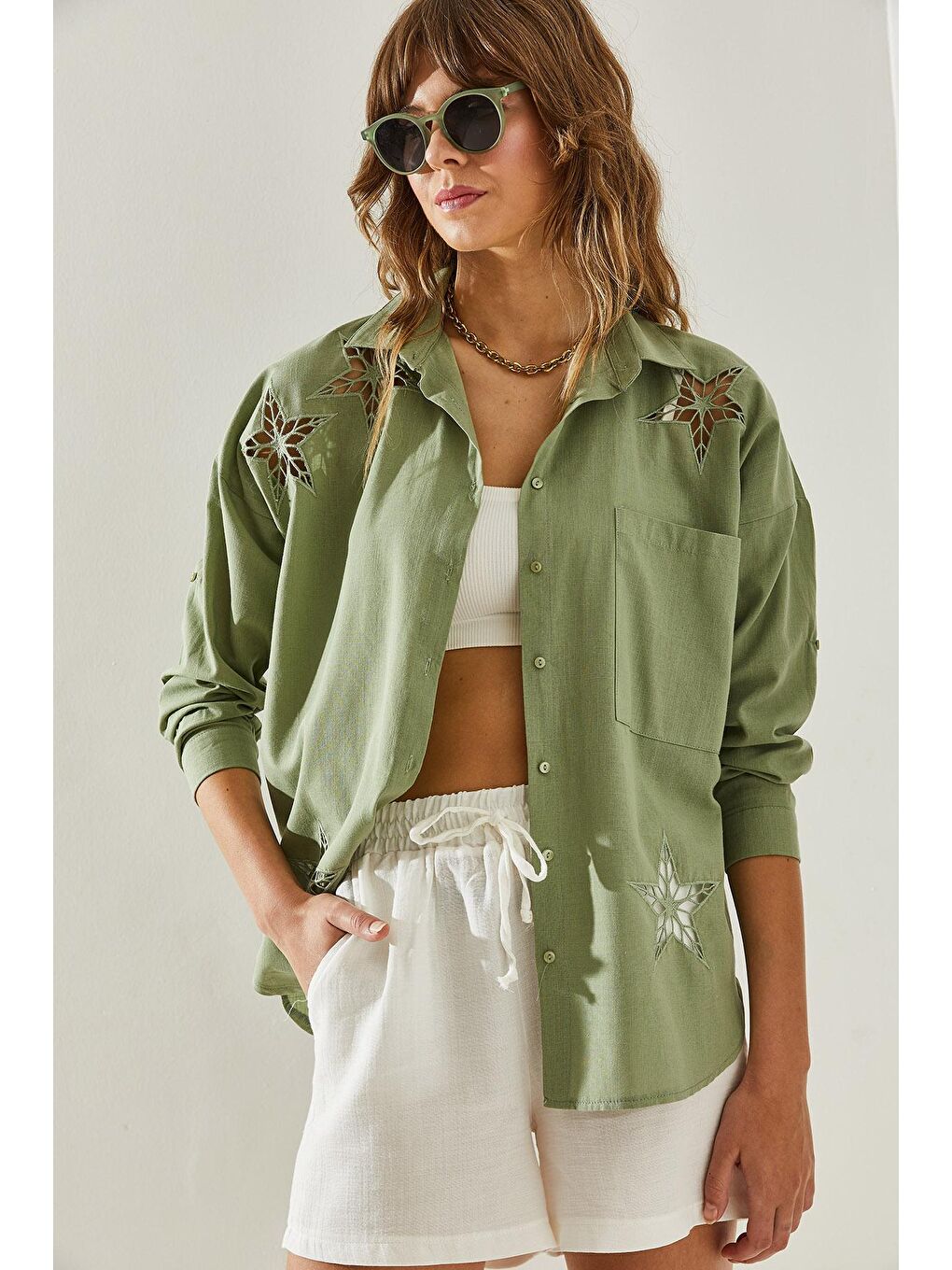 Yeşil Kadın Flam Keten Yıldızlı Lazer Kesim Tek Cepli Uzun Kollu Gömlek-3