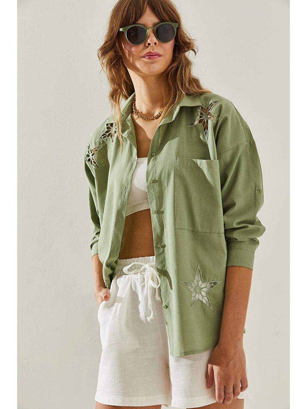 Yeşil Kadın Flam Keten Yıldızlı Lazer Kesim Tek Cepli Uzun Kollu Gömlek-5