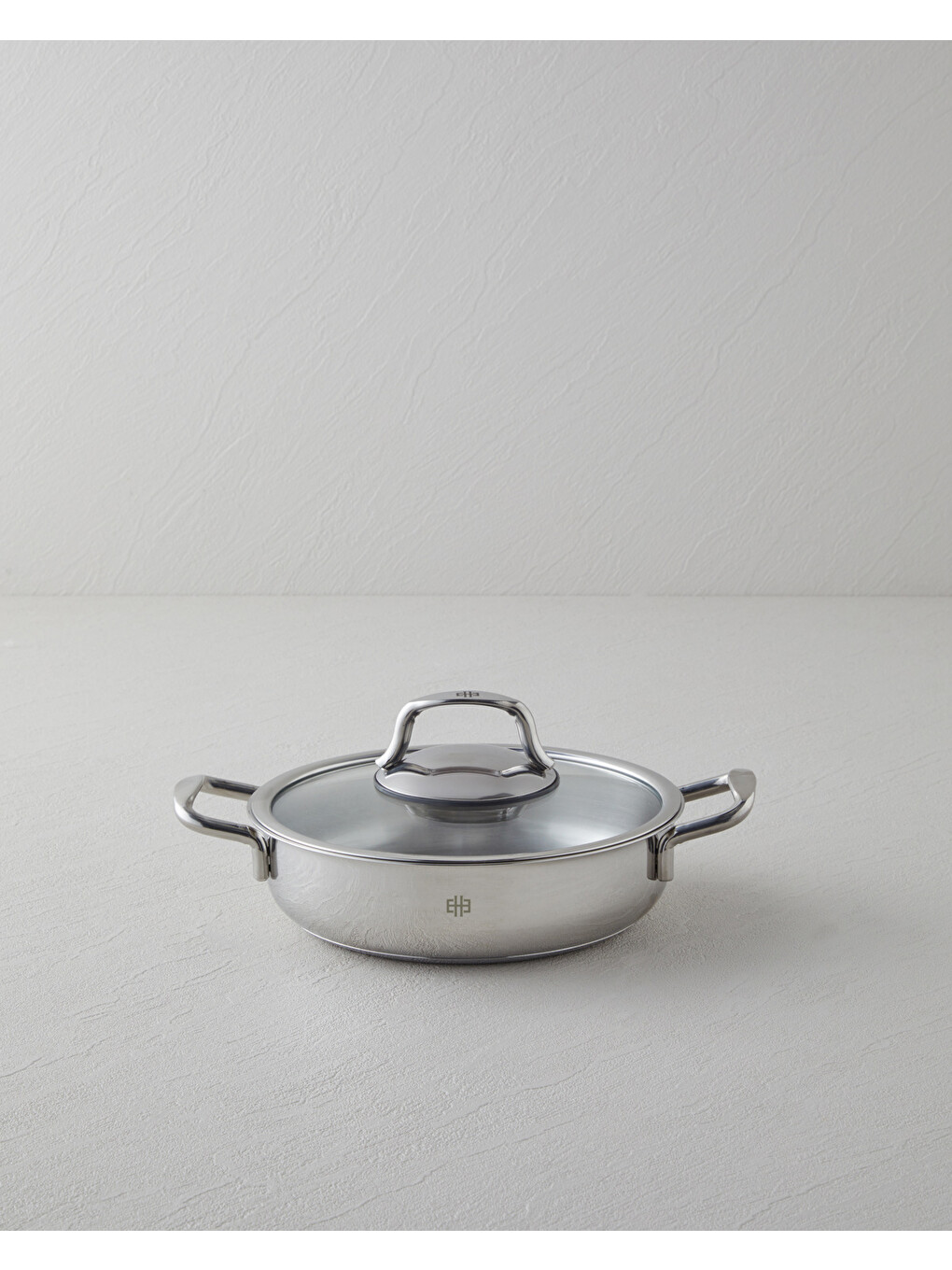 Gri Glow Çelik Cam Kapaklı Sahan 18x5 Cm Silver