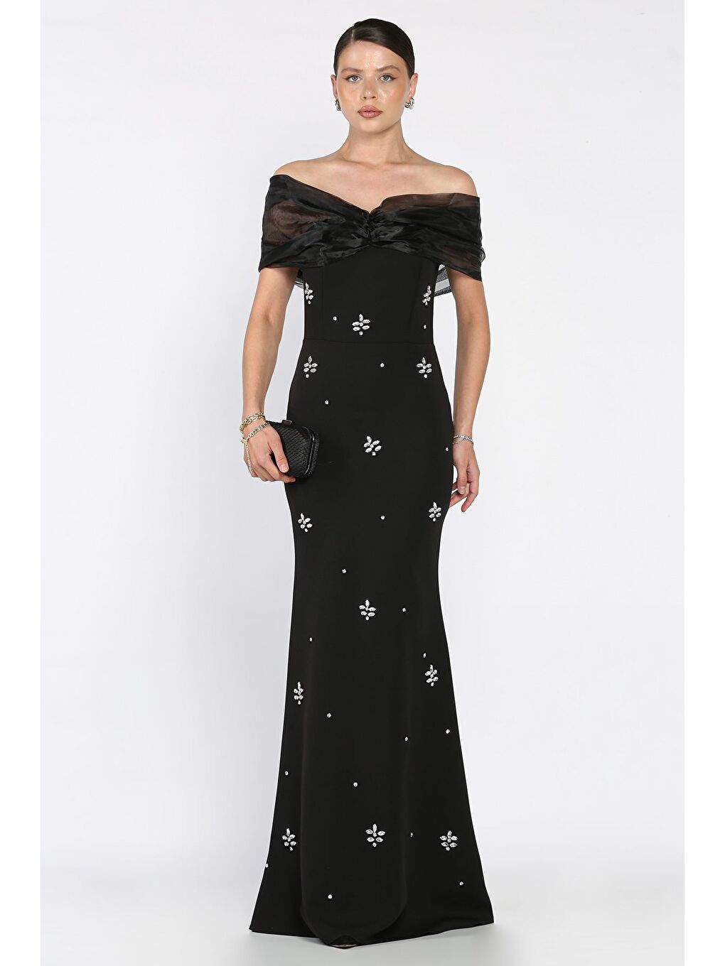 Siyah Tül Detaylı Taşlı Straplez Abiye Elbise