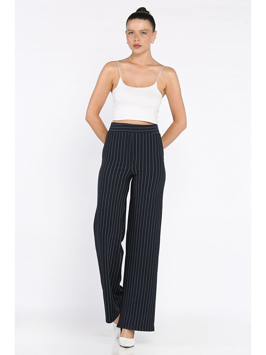 Lacivert Çizgi Desenli Bol Paça Kadın Pantolon-1