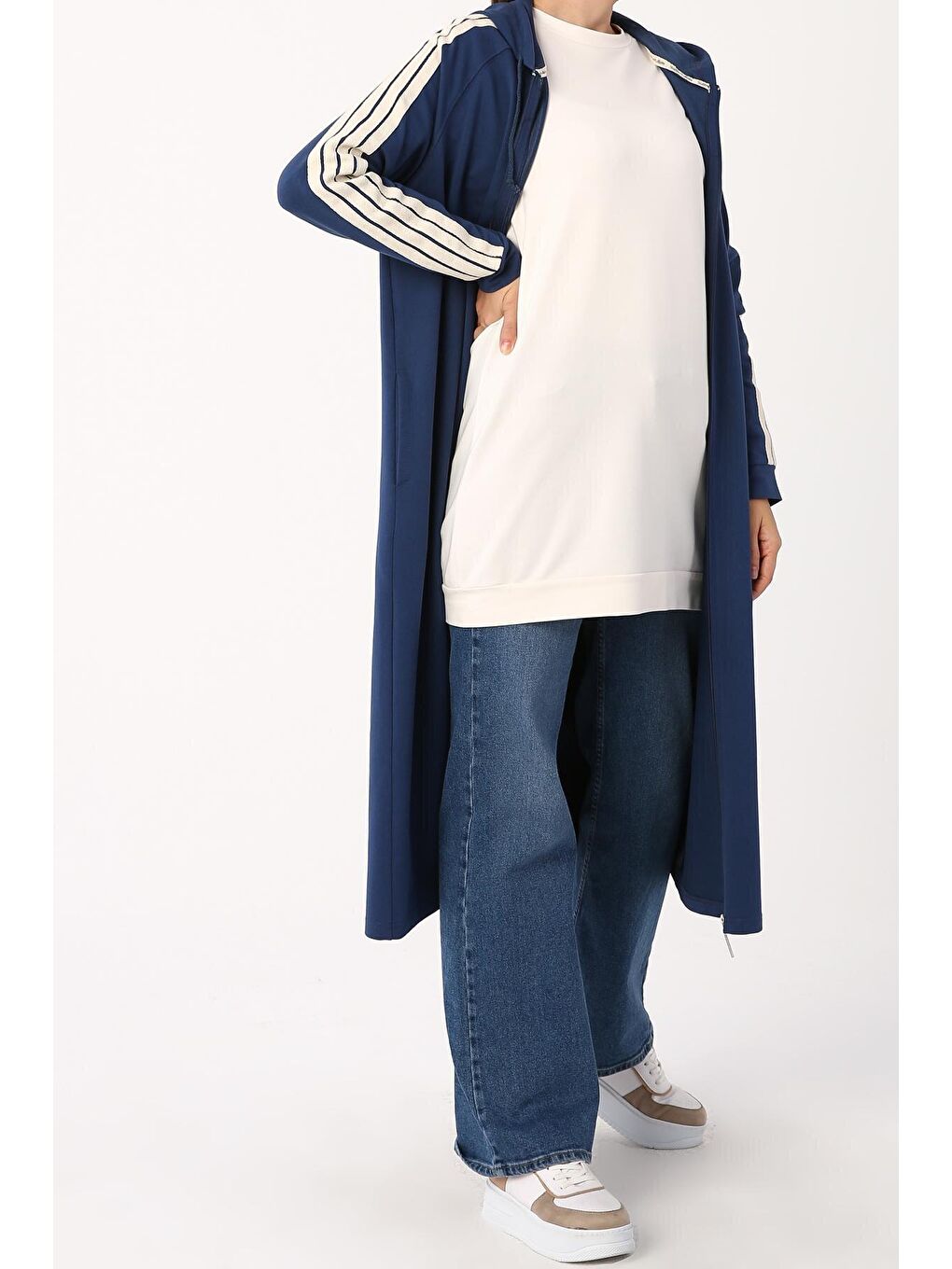 Açık İndigo Kolları Şeritli Kapüşon Fermuarlı Hırka-3