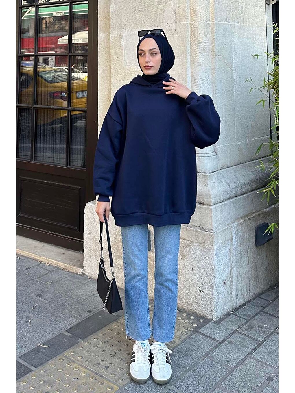 Kapüşonlu Salaş Sweatshirt Lacivert