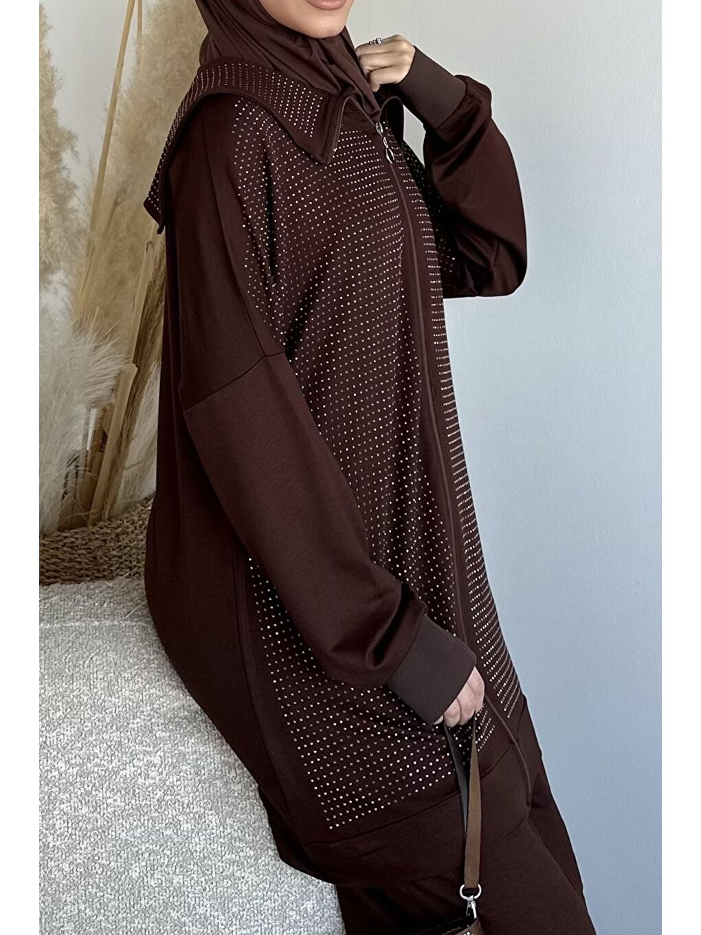 Kahverengi Ön Boydan Fermuarlı Taş İşlemeli Tunik Bel Lastikli Pantolon Tesettür İkili Takım-5