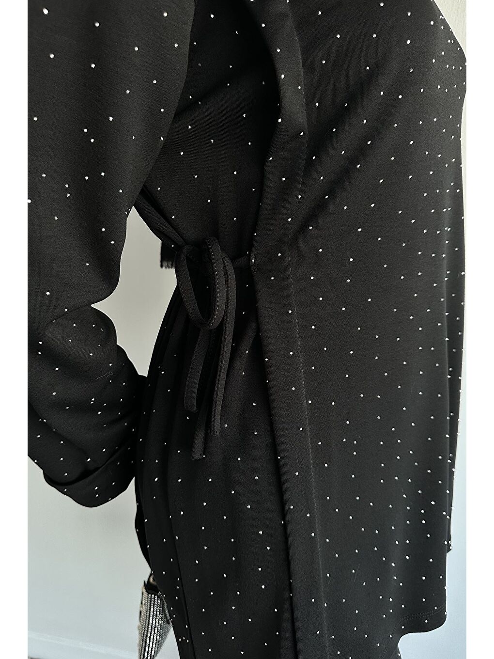 Siyah Bisiklet Yaka Yan Bağlamalı Taşlı Tesettür Tunik Bel Lastikli Pantolon İkili Takım-7