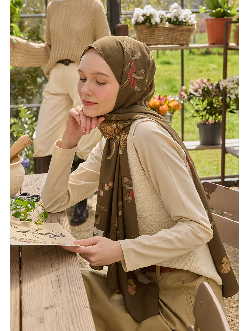 Hazel Desen Şal Askeri Haki