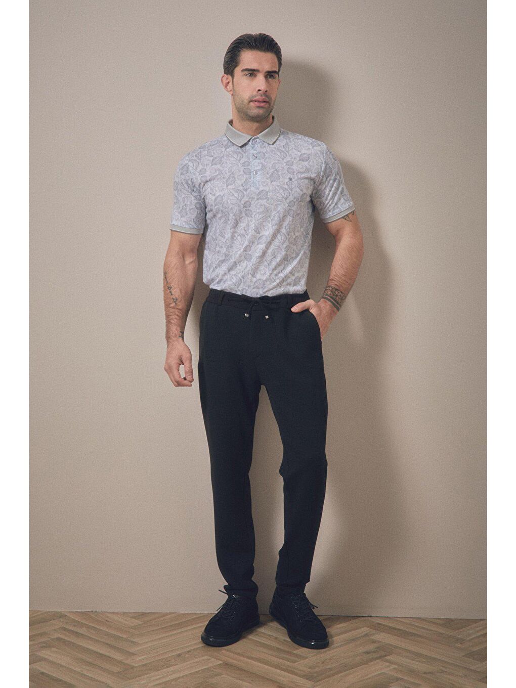 Siyah Waffle Kumaş Beli Bağcıklı Erkek Pantolon