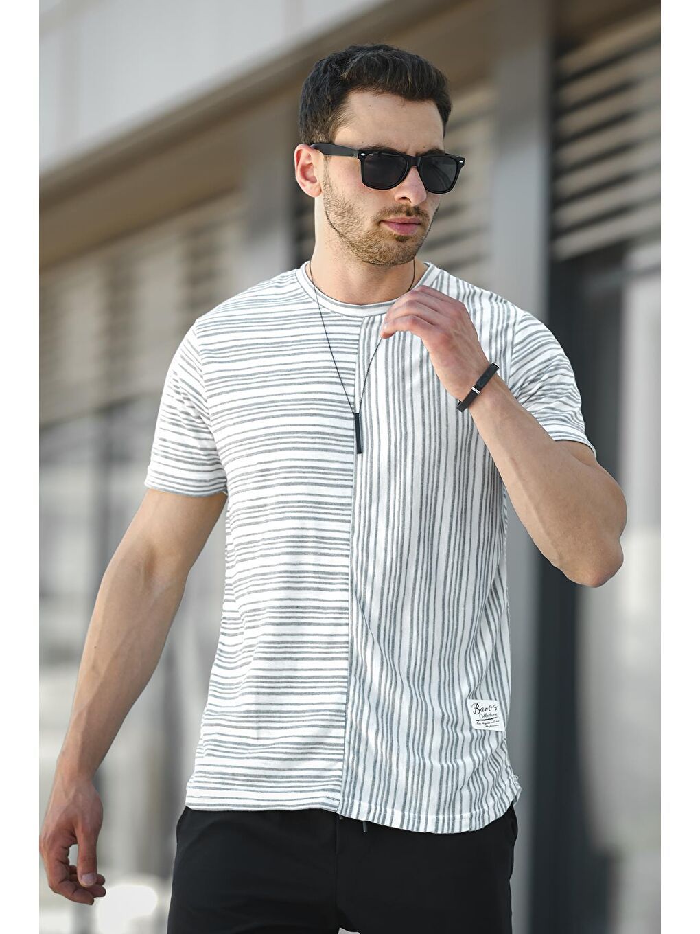 Gri Nezza Çizgili Parçalı Eteği Oval Slim Fit Likralı Erkek Tişört-1