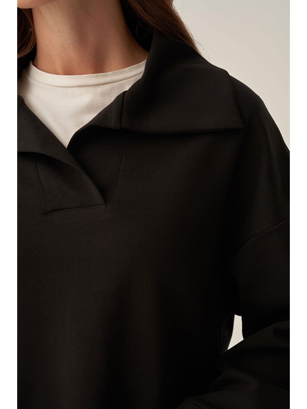 Siyah-Polo Yaka İnterlok Sweatshirt-4