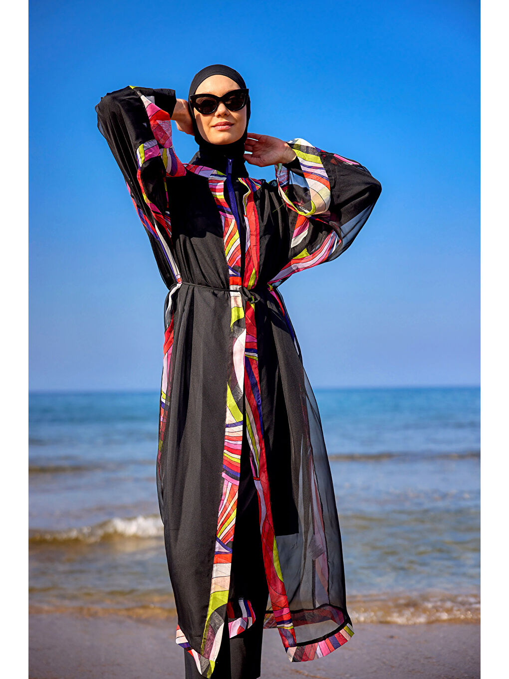 Siyah Renkli Desenli İpeksi Pareo Kaftan P2514-1