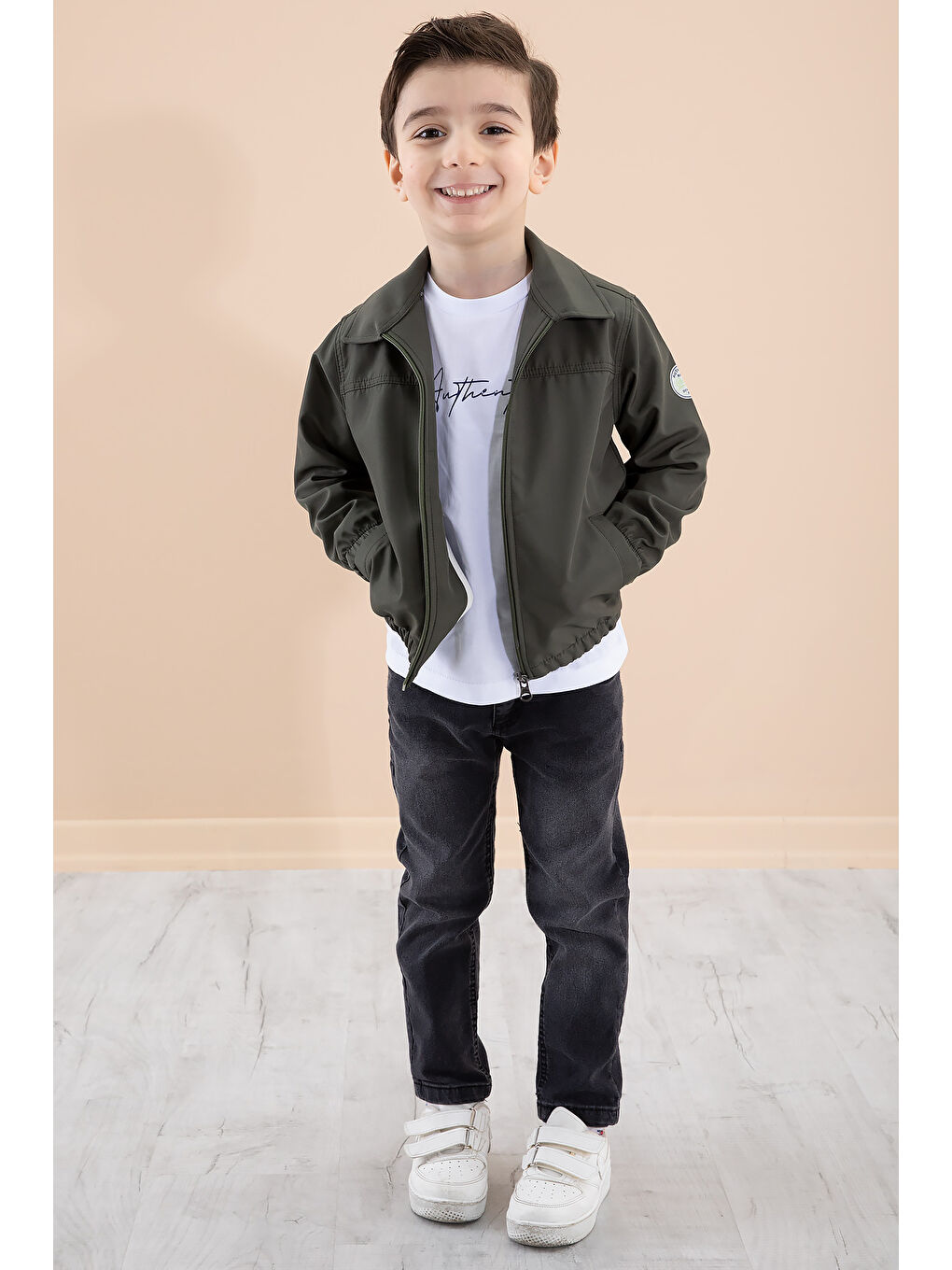 Erkek Çocuk Haki Sırtı Baskılı Fermuarlı Ceketli Pantolonlu 3lü Takım 20281-2