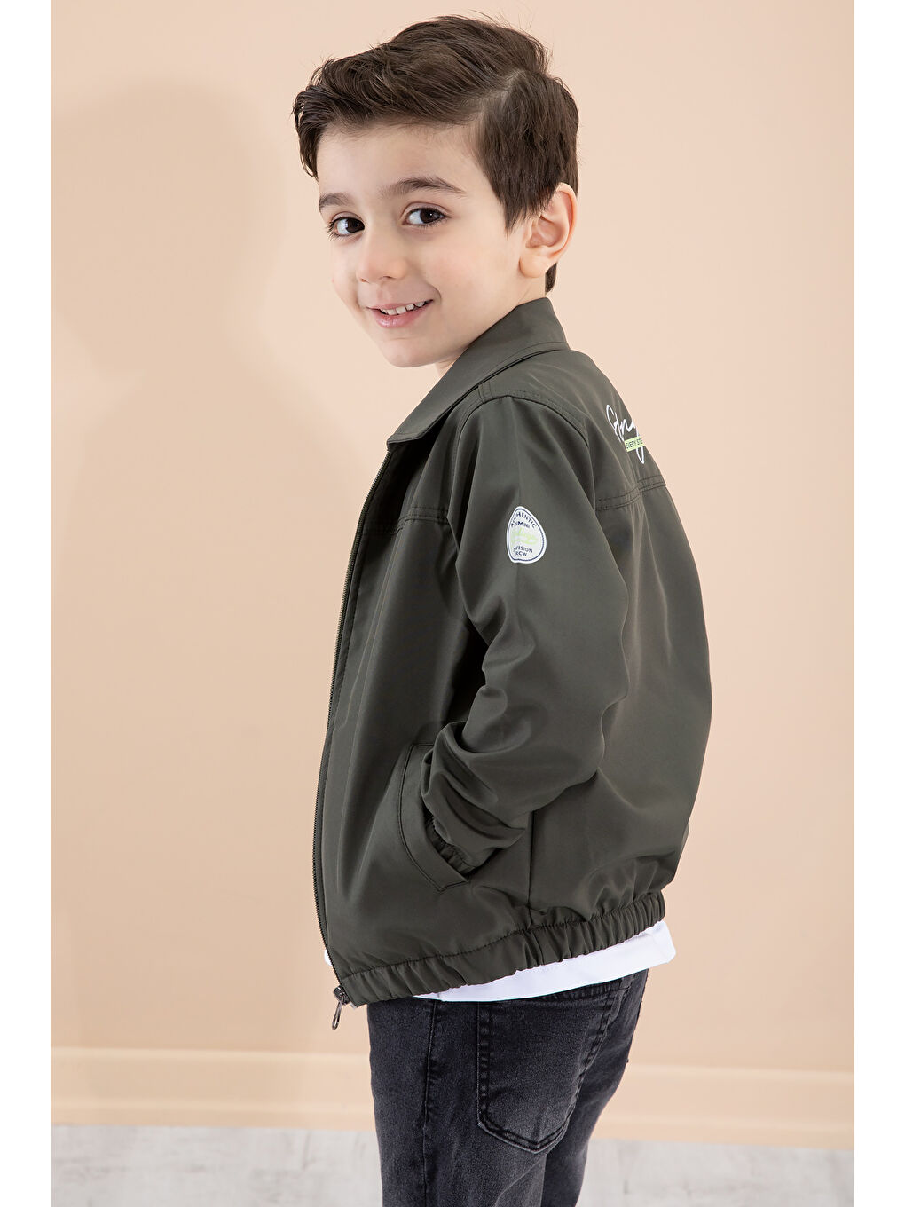 Erkek Çocuk Haki Sırtı Baskılı Fermuarlı Ceketli Pantolonlu 3lü Takım 20281-3