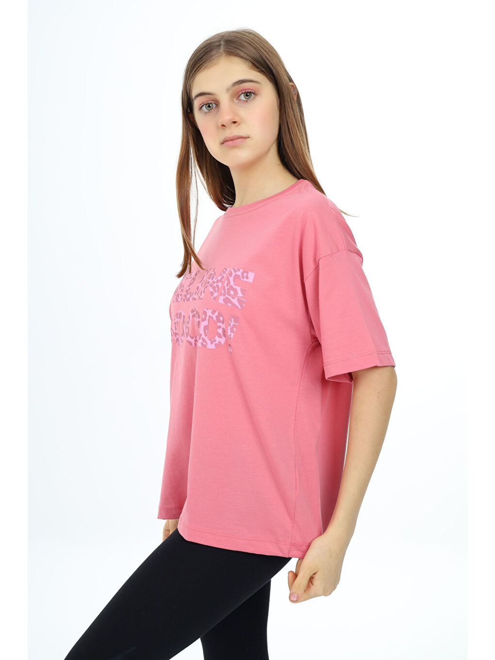 Pengai Pembe Leopar Desenli Yazılı Bisiklet Yaka Kız T-shirt 17781 - 1