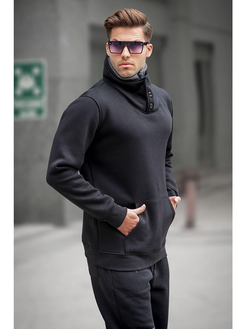 Triko Yaka Düğmeli Siyah Sweatshirt 4411-1