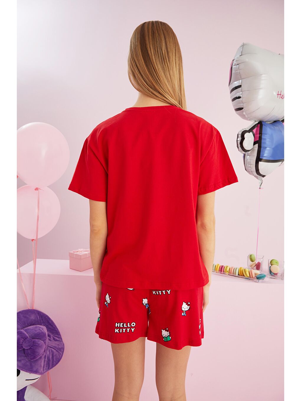 SİYAH İNCİ Kırmızı Hello Kitty Lisanslı %100 Pamuk Kırmızı Çok Renkli Bisklet Yaka Şort Pijama Takım - 2