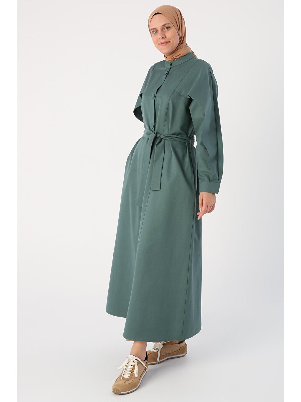 Yeşil Nefti Kolu Volanlı Kuşaklı Çıtçıtlı Ferace-2