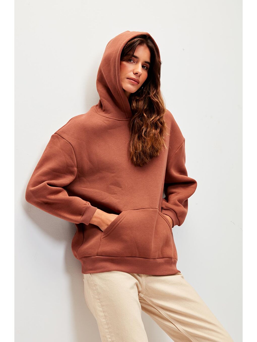 Kahverengi Kapüşonlu Düz Renk Sweatshirt Hoodie