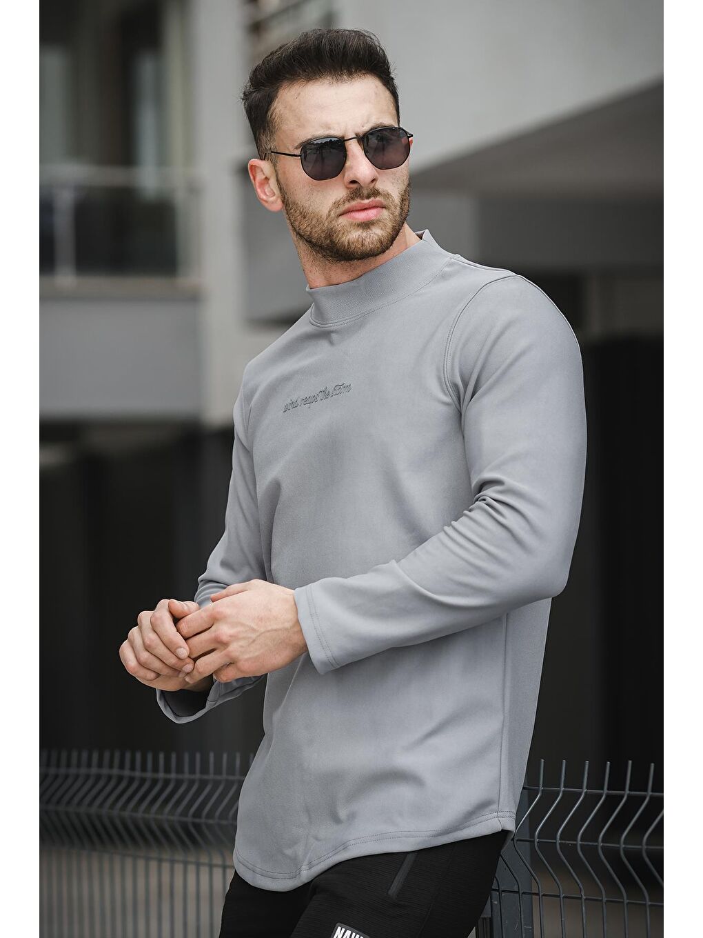 Gri Storm Flok Baskılı Slim Fit Elastanlı Yarım Balıkçı Erkek Sweatshirt