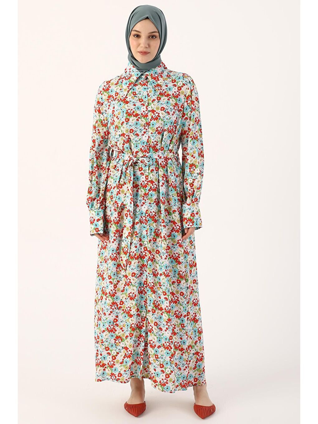 Gri-Kırmızı Eteği Volanlı Desenli Kuşaklı Gömlek Elbise-1