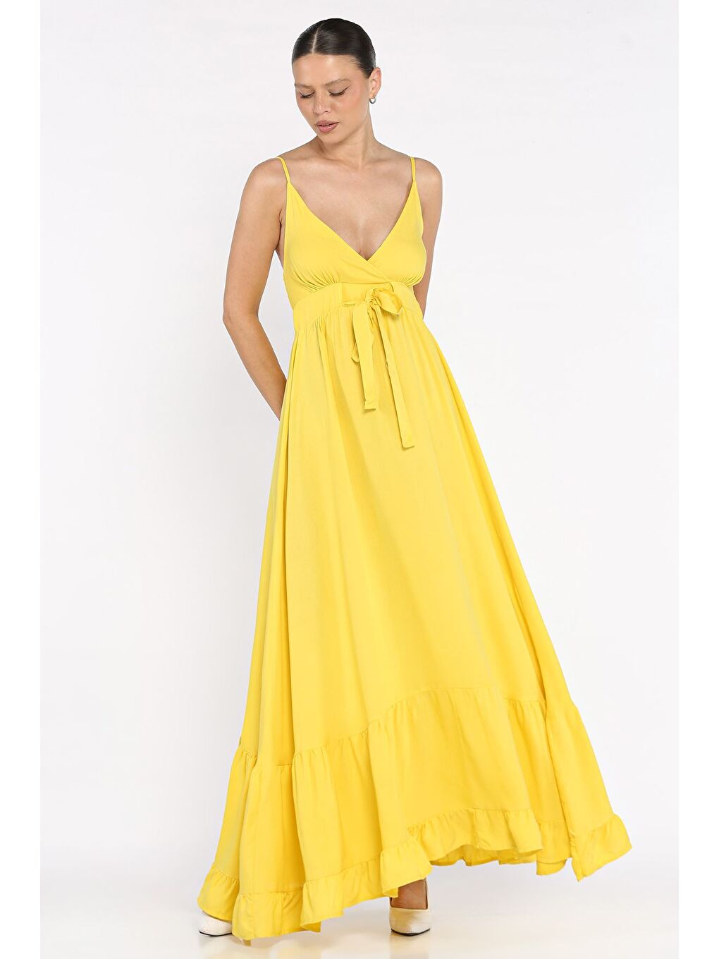 Sarı İp Askılı Bel Bağcıklı Desenli Viskon Elbise