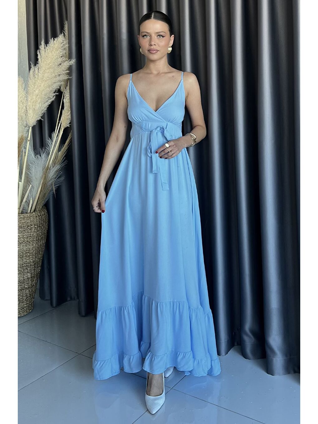 Mavi İp Askılı Bel Bağcıklı Desenli Viskon Elbise