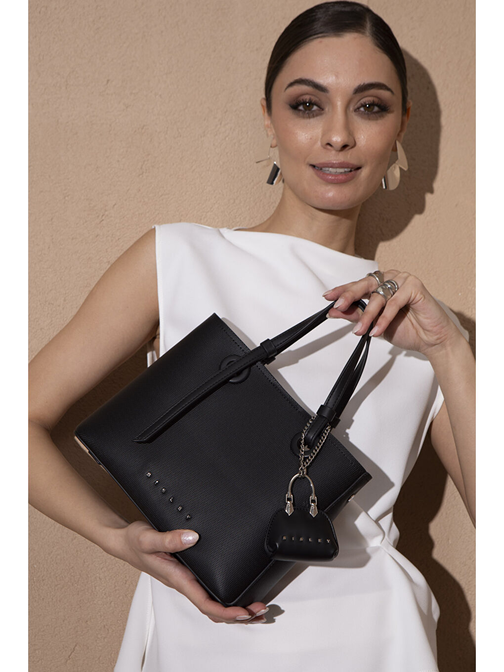 Siyah Kadin El Çantasi Si̇yah SLY149-2