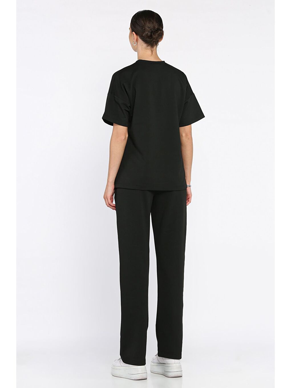 Siyah Kadın Nakış Detaylı Tişört Pantolon İkili Takım-2