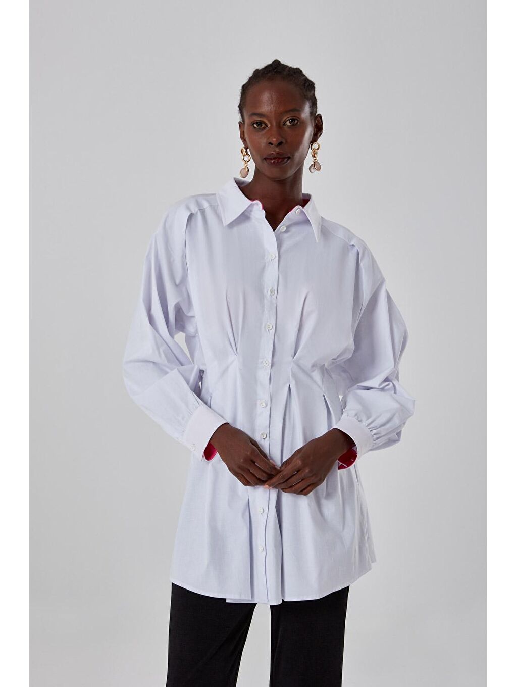 Büzgülü Beyaz Gömlek-1