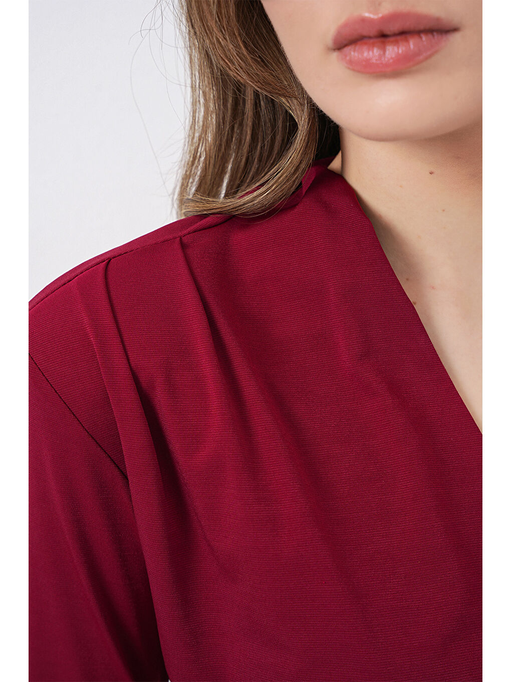Kadın Omuz Vatkalı Kruvaze Yaka Bluz 942 - Bordo-3