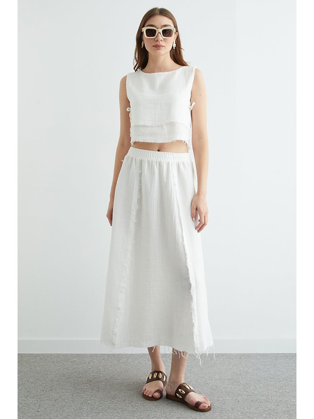 Beyaz Beli Lastikli Püsküllü Etekli Müslin 2 Li Takım