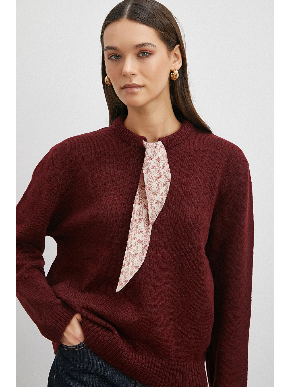 Karışık Fularlı Uzun Kollu Kazak Kahve-3