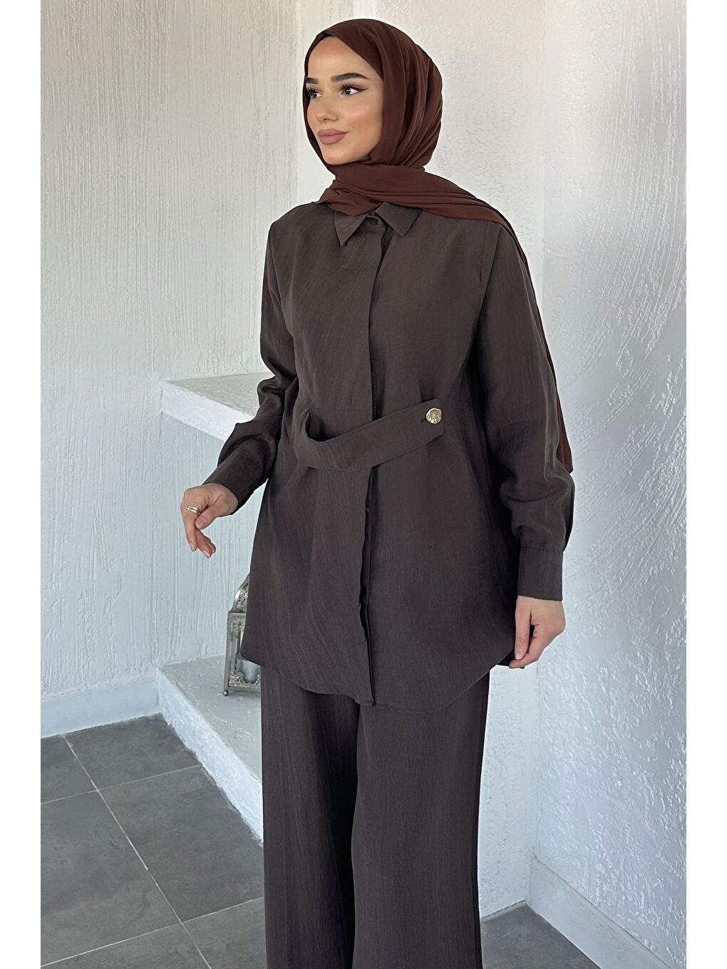 Kahverengi Bel Detaylı Tesettür Tunik Pantolon İkili Takım-3
