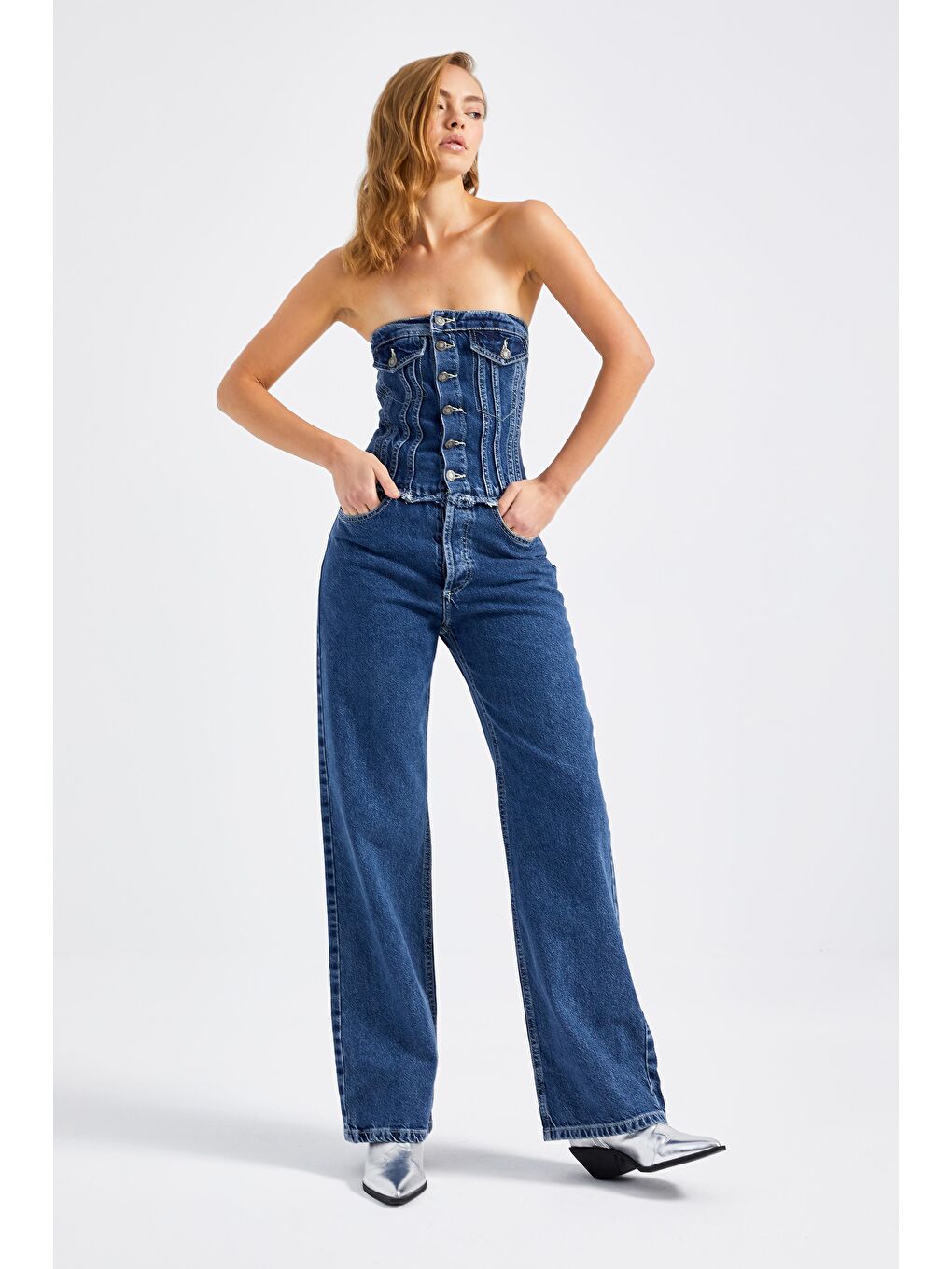 it's basic Mavi Kadın Mavi Renk Wide Leg Fit Önü Düğmeli Straplez Denim Tulum